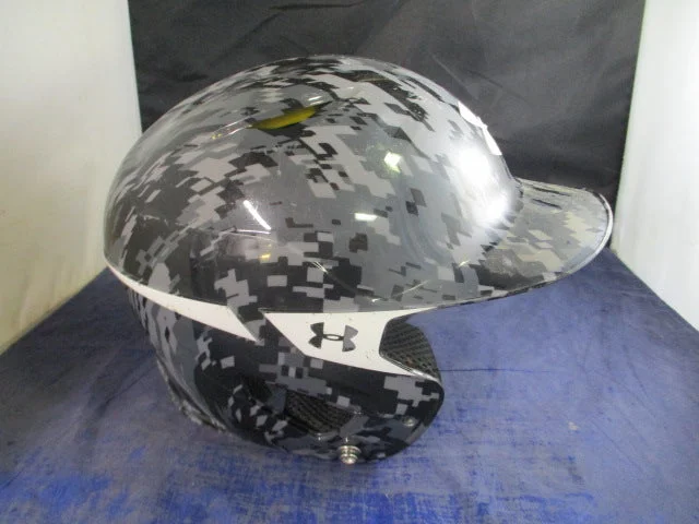 Baseball Helmets with Adjustable Chin Straps for Secure Fit-Used Under Armour UABH2-110 Batting Helmet Size 5 7/8 - 6 3/4