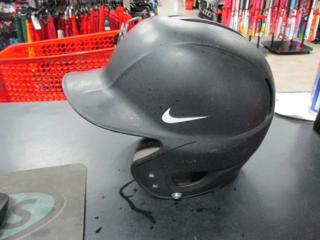 Baseball Helmets with Extra Padding Around the Ears-Used Nike Size S/M Baseball/Softball Batting  Helmet