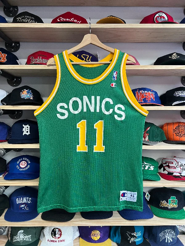 Basketball Jerseys with Side Panels for Stylish Look-Vintage Early 90s Champion Seattle Sonics Detlef Schrempf Jersey Size 44/L