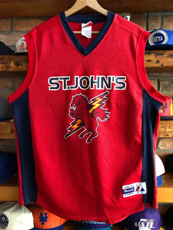 Basketball Jerseys with Custom Colors for Team Branding-Vintage Majestic St John’s Red Storm Jersey Size Large