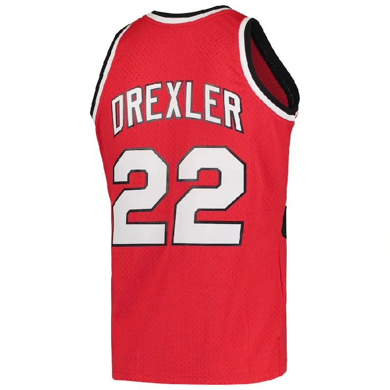 Basketball Jerseys with Padded Shoulders for Extra Protection-P.Trail Blazers #22 Clyde Drexler Mitchell & Ness Hardwood Classics 1983-84 Swingman Jersey Red Stitched American Basketball Jersey